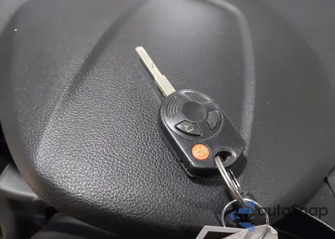 2017 Ford Escape Se from USA, damaged, VIN 1FMCU9GD2HUC16740